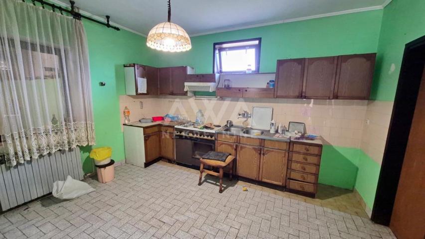 Čonoplja – Spratna kuća 172m² na velikom placu 1617m²