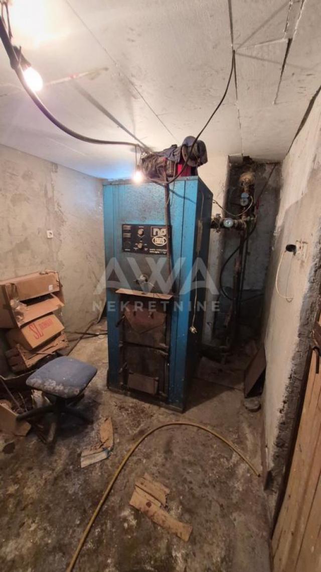 Čonoplja – Spratna kuća 172m² na velikom placu 1617m²
