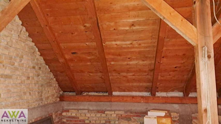 Čonoplja – porodična kuća na placu 679m²