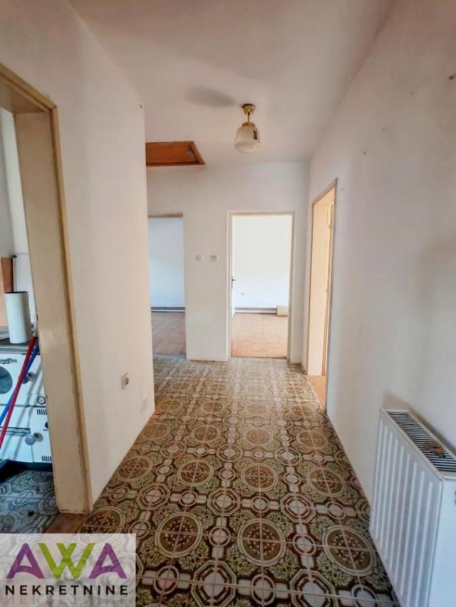 Čonoplja – porodična kuća na placu 679m²