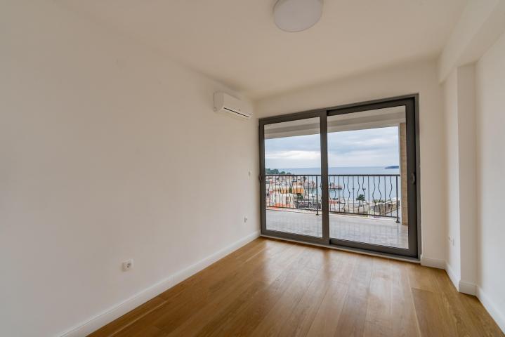 Penthouse with 3 bedrooms and stunning views for sale