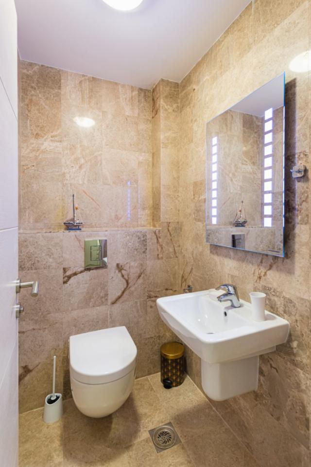 Furnished one bedroom apartment with parking in Montenegro - ready to move in and rent