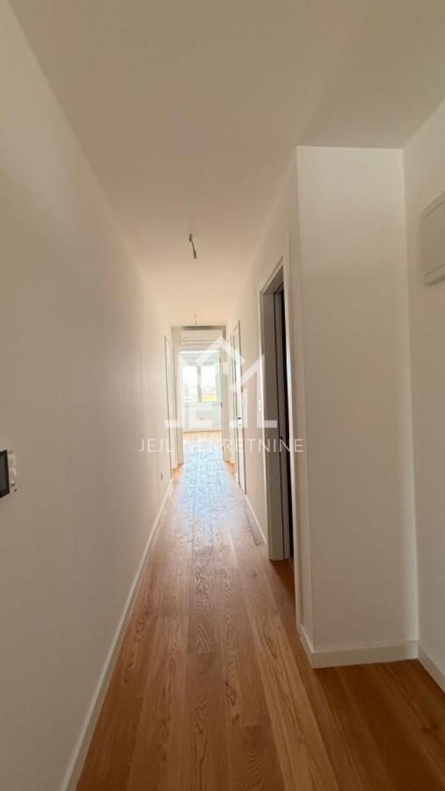 LUX vila, 5.0 stan, duplex 208m2,  Telep