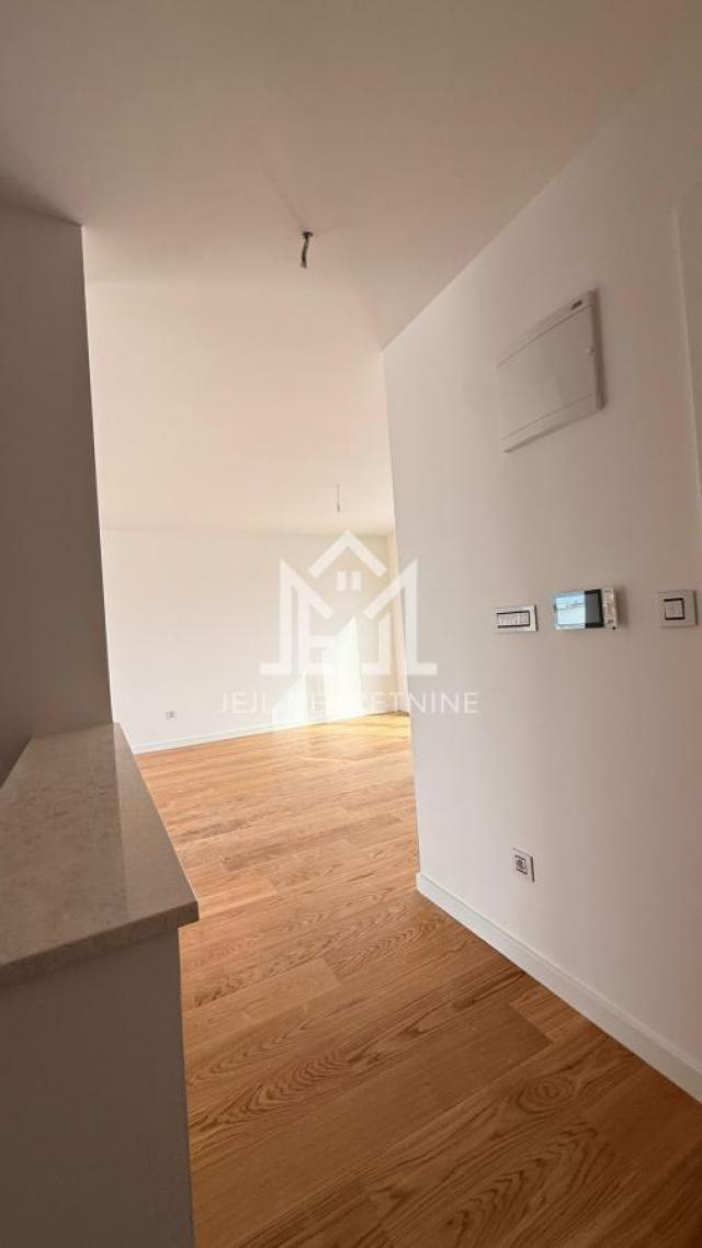 LUX vila, 5.0 stan, duplex 208m2,  Telep