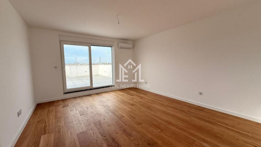 LUX vila, 5.0 stan, duplex 208m2,  Telep
