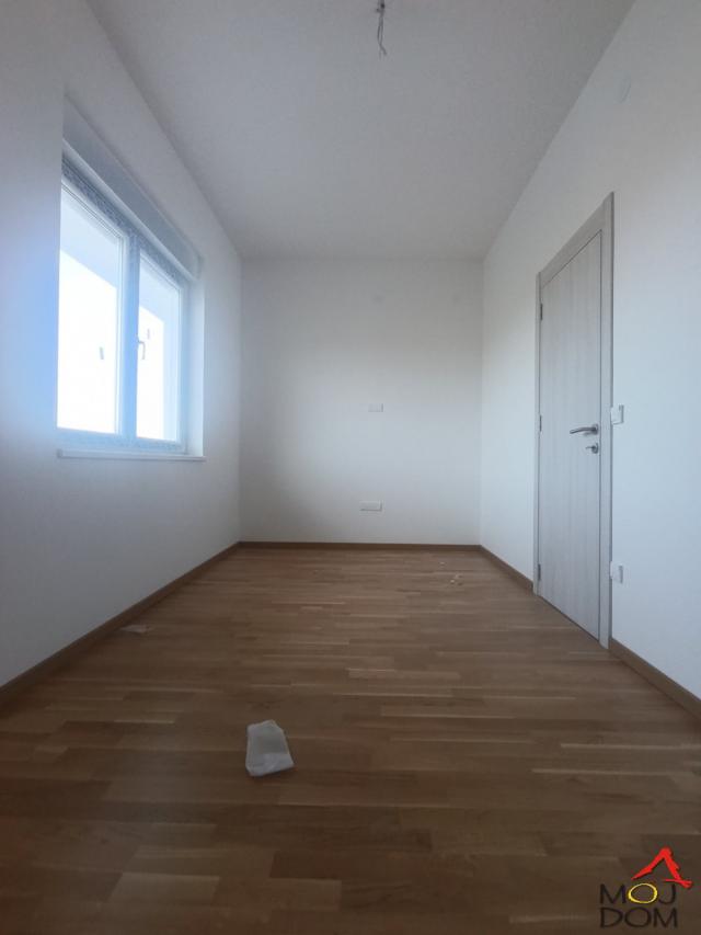 NOVI SAD - ADICE - JEDNOIPOSOBAN STAN - 38 m2 - 67,000€