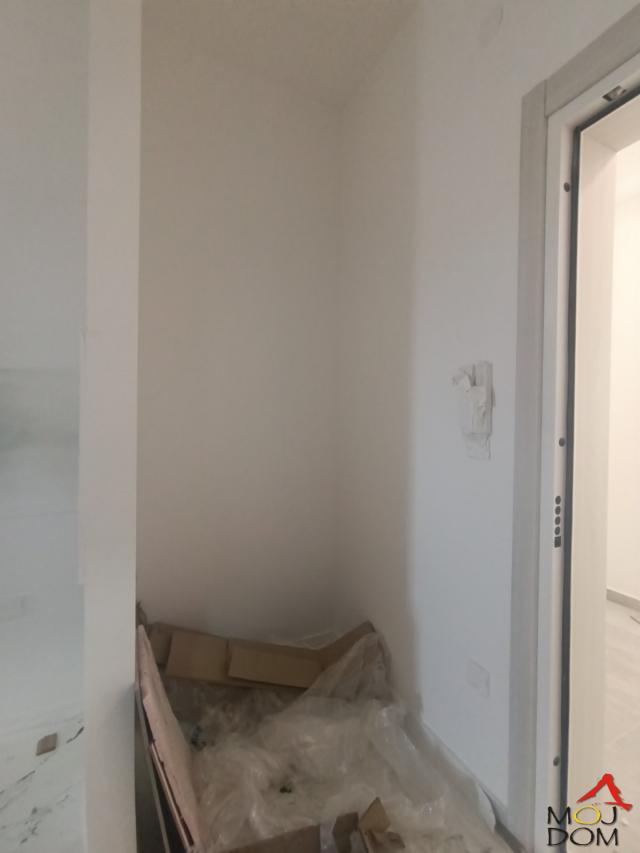 NOVI SAD - ADICE - JEDNOIPOSOBAN STAN - 38 m2 - 67,000€