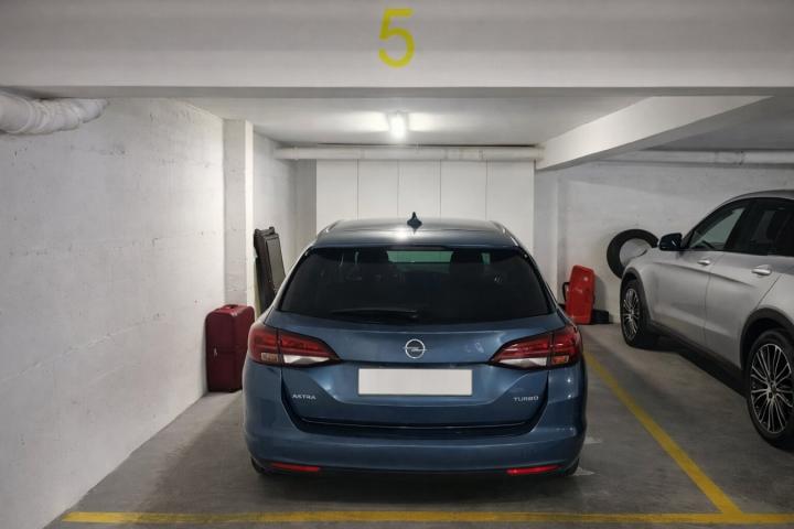 Stan Igalo – prva linija do mora, novogradnja, garaža, 107m²