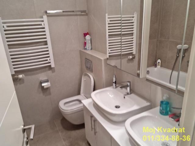 Novi Beograd, Blok 65 (West 65) - Bulevar heroja sa Košara, 62m2