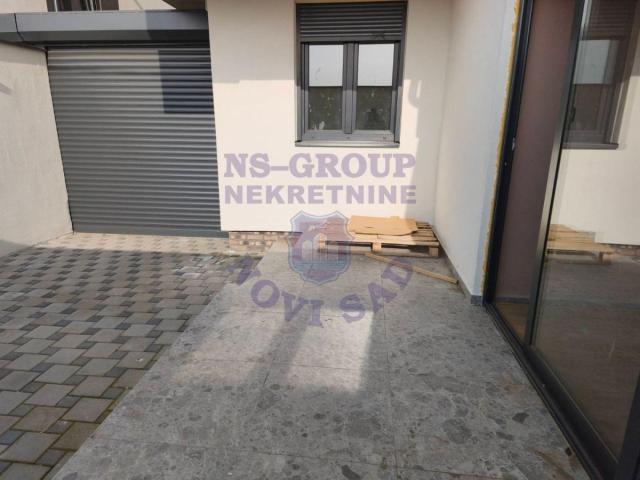 Odličan jednoiposoban stan na Adicama!