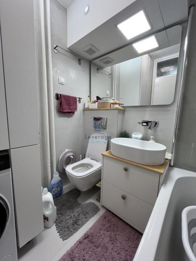 Galenika, 73m2