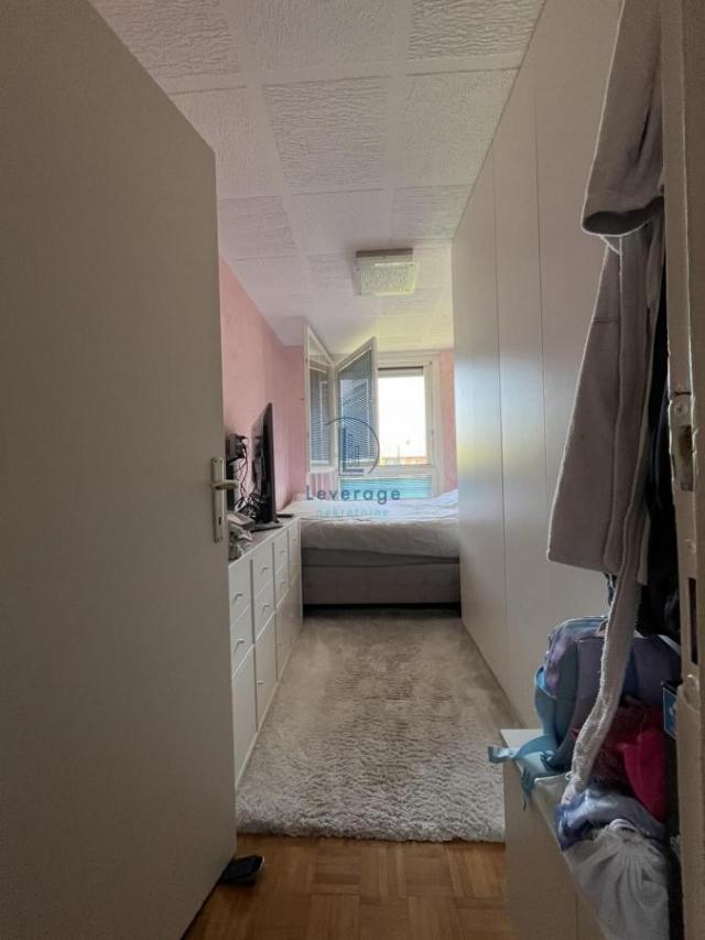 Galenika, 73m2