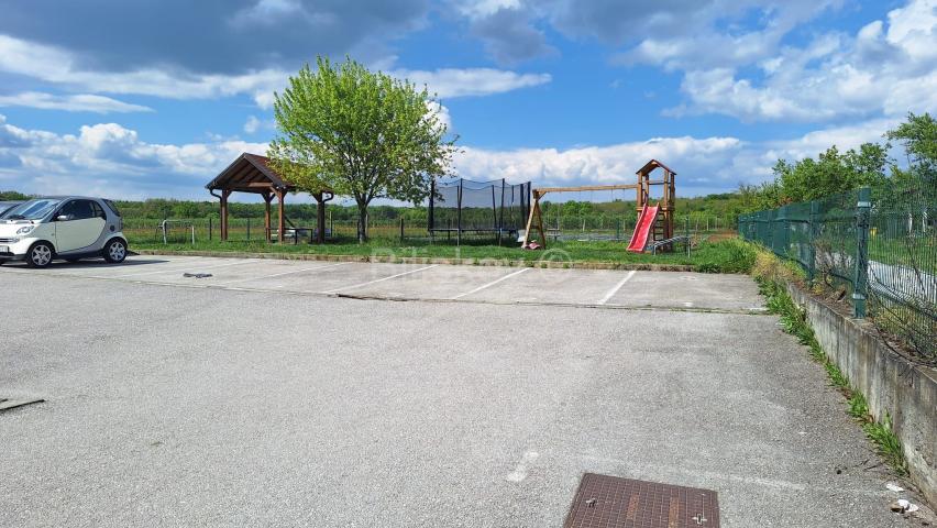 Prodaja, Dugo Selo, Kopčevec, četvorosobni penthouse 106,16m2 na 3 katu