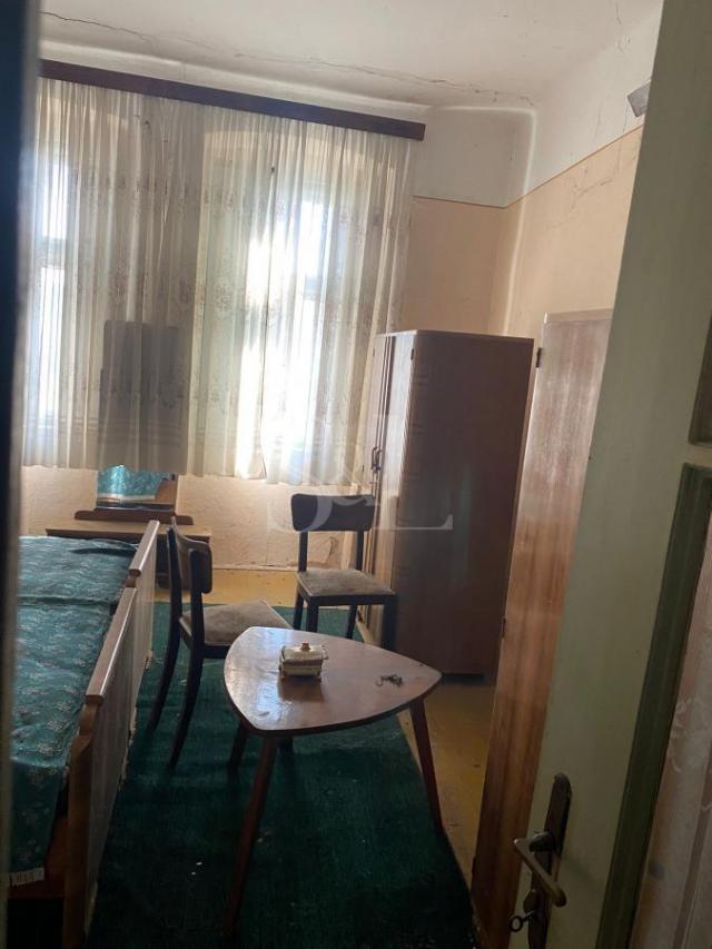 KUĆA U ČONOPLJI