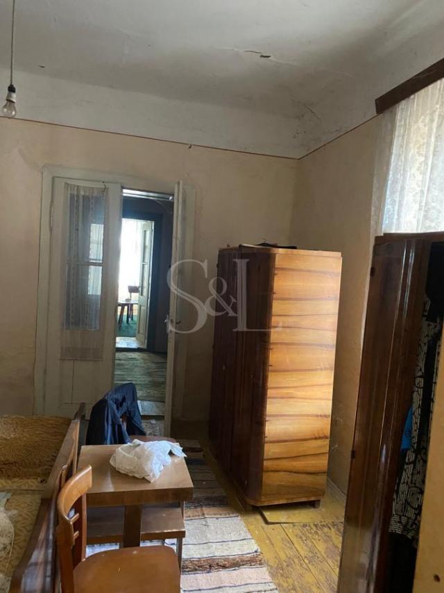 KUĆA U ČONOPLJI