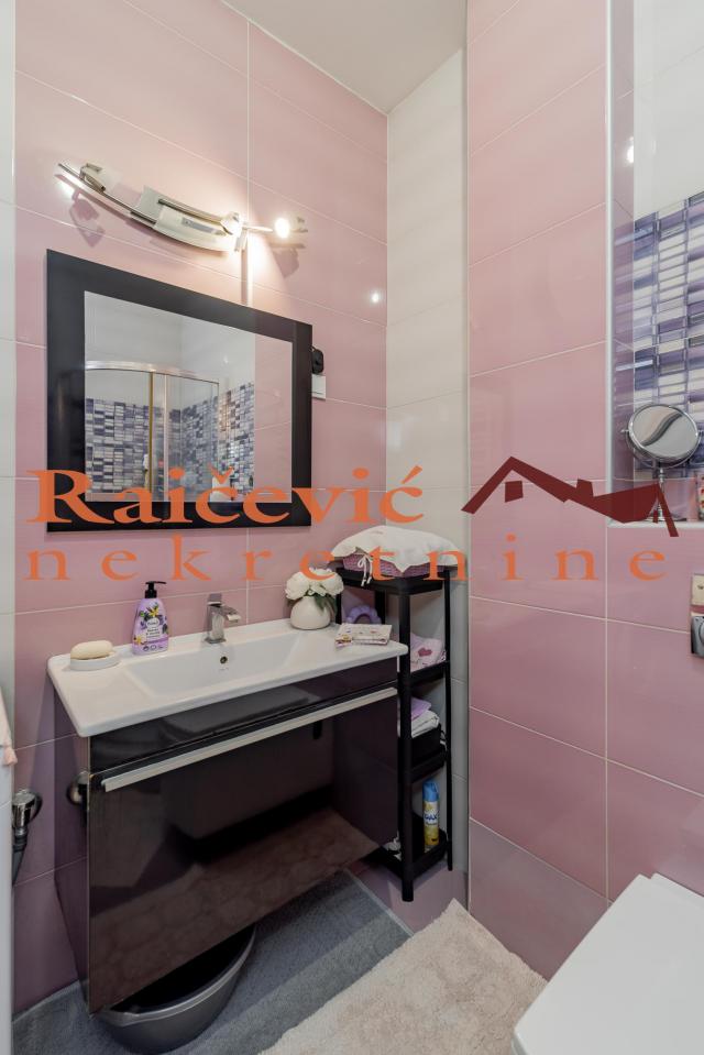 ZEMUN GORNJI GRAD 68m2 , 2T ,249000e