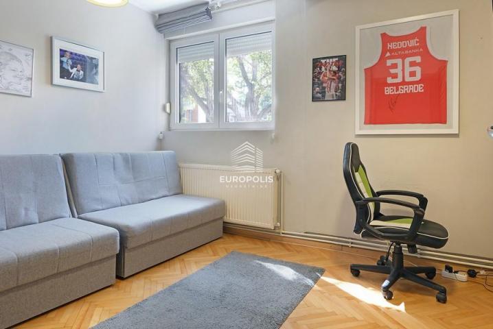 Odličan, 3.0, porodičan stan ID#9280