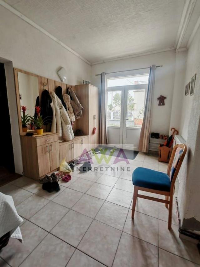 Bezdan – renovirana nameštena kuća 163m² sa voćnjakom i placem 2057m²