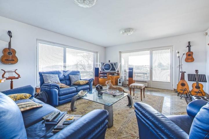 Samobor, Giznik, prekrasna kuća 450 m² sa okućnicom 2000 m²