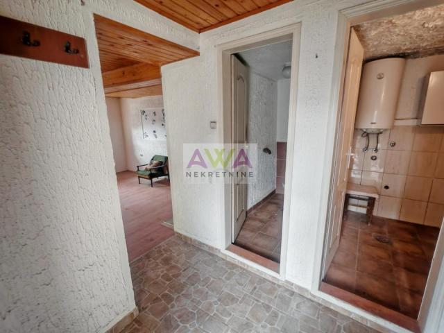 Bezdan – Prizemna kuća 89m2, plac 416m2