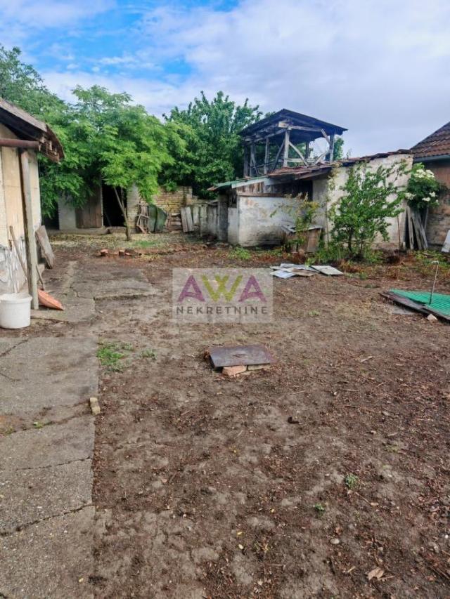 Bezdan – Prizemna kuća 89m2, plac 416m2