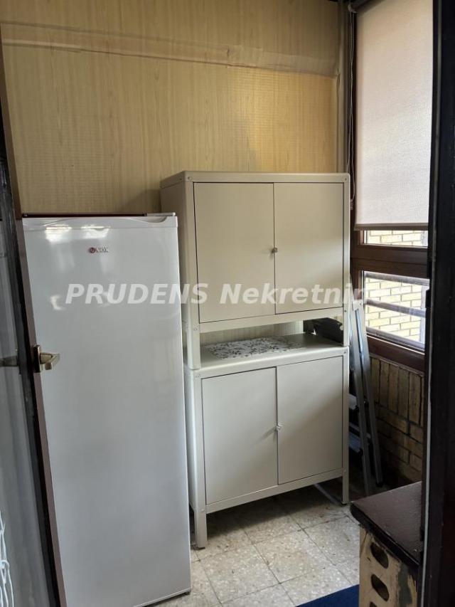 Odličan porodičan stan, Cerak Vinogradi