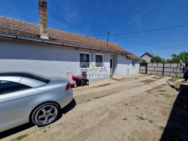 Stapar – Renovirana prizemna kuća 135m2 na placu 562m2