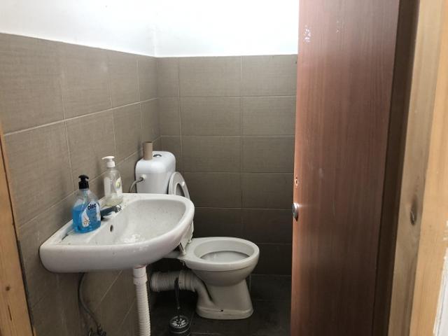 ZEMUN ZEMUN POLJE 180m2 , 750e
