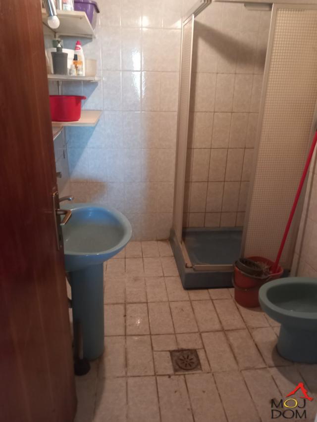 NOVI SAD - CENTAR - ČETVOROSOBAN STAN - 92 m2 - 145,000€