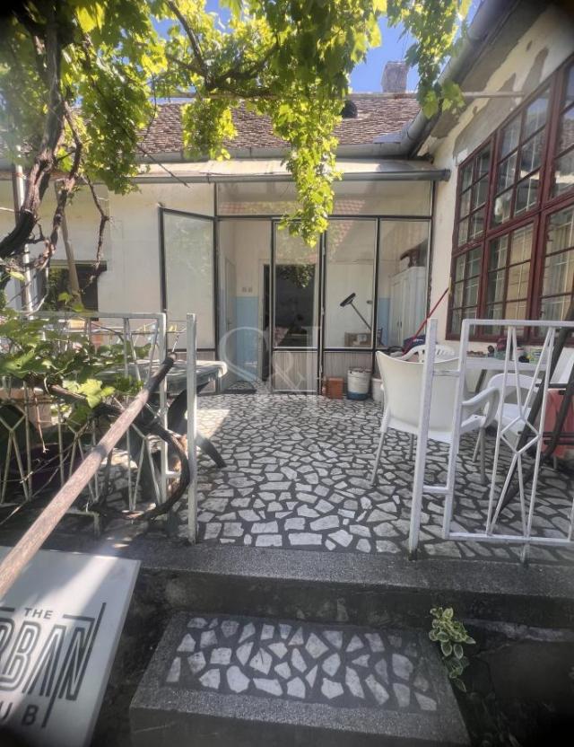 ŠVAPSKA KUĆA U CENTRU GRADA!