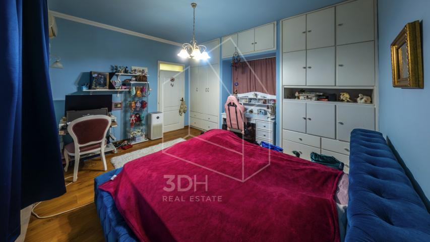 Vanserijski salonac sa baštom i garažom 4.0, 100m2