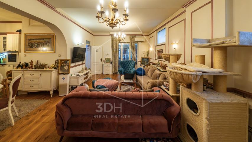 Vanserijski salonac sa baštom i garažom 4.0, 100m2