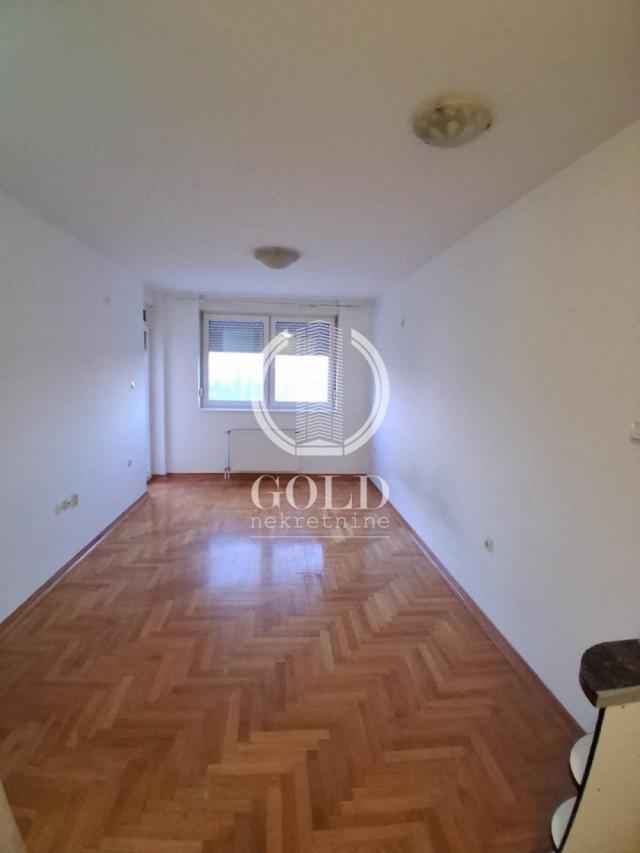 DVOIPOSOBAN-Bulevar Patrijarha Pavla, 54m2 ID#11626