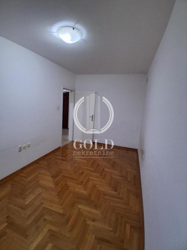 DVOIPOSOBAN-Bulevar Patrijarha Pavla, 54m2 ID#11626