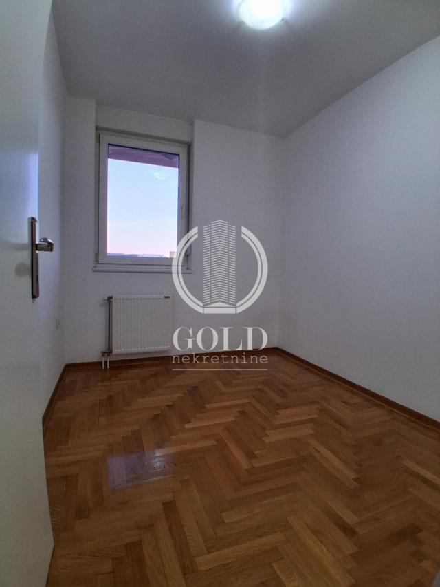 DVOIPOSOBAN-Bulevar Patrijarha Pavla, 54m2 ID#11626