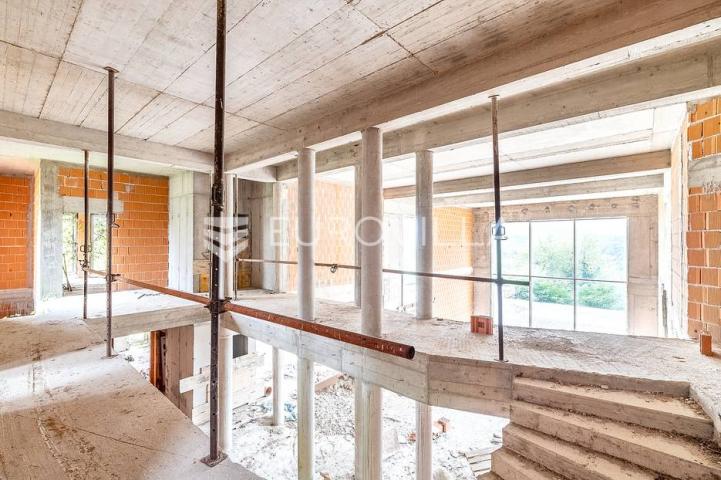 Samobor, Anindol prekrasna vila 2000 m² na zemljištu 5000 m²