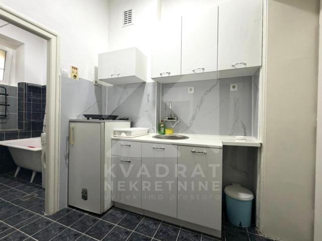 Izdavanje, Garsonjera, Podgorica, Centar, 27m2