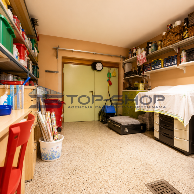 Tuškanac- Kraljevec, Maison 260m² Terrasse + Balcon + GPM