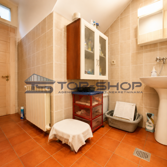 Tuškanac- Kraljevec, Maison 260m² Terrasse + Balcon + GPM