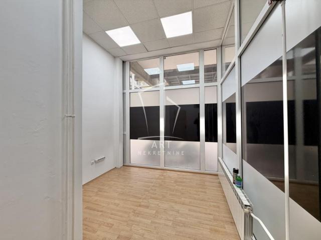 35m2, Lokal/PP, uni. naselje, Novi Merkator ID#15699