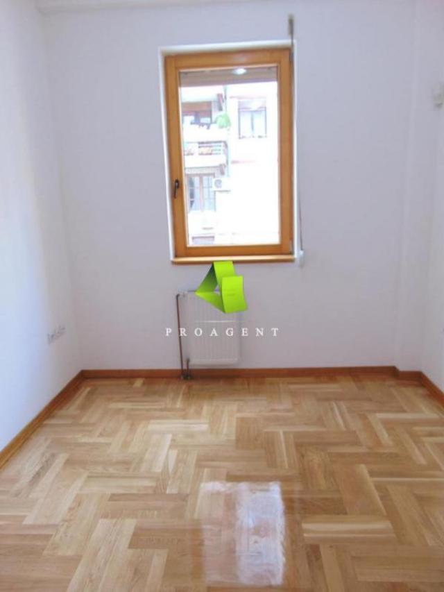 Poslovni prostor na atraktivnoj lokaciji u centru ID#8501