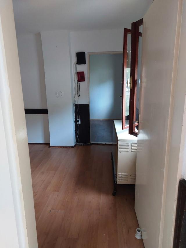 QUALITY FAMILY HOME WITH TWO GARAGES AND A SEPARATE GUEST HOUSE – SOMBOR