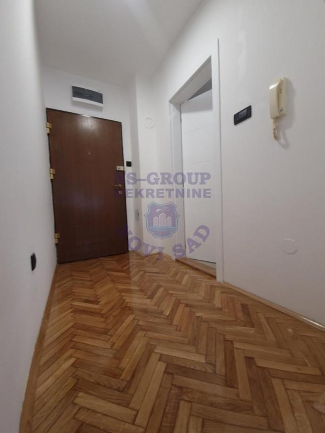 Odlična garsonjera na Bulevaru