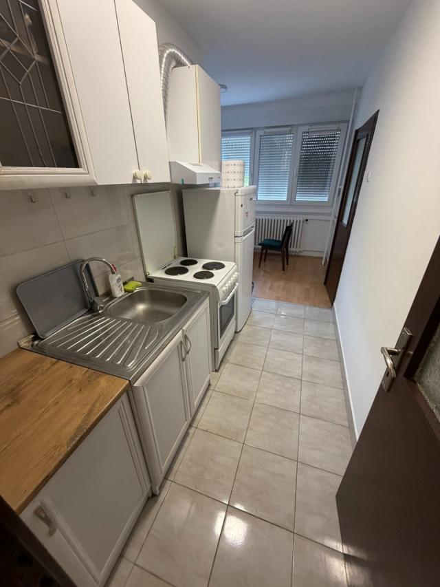 Hotel YU, Aleksinačkih rudara, 67m2, 2.0, 1/4