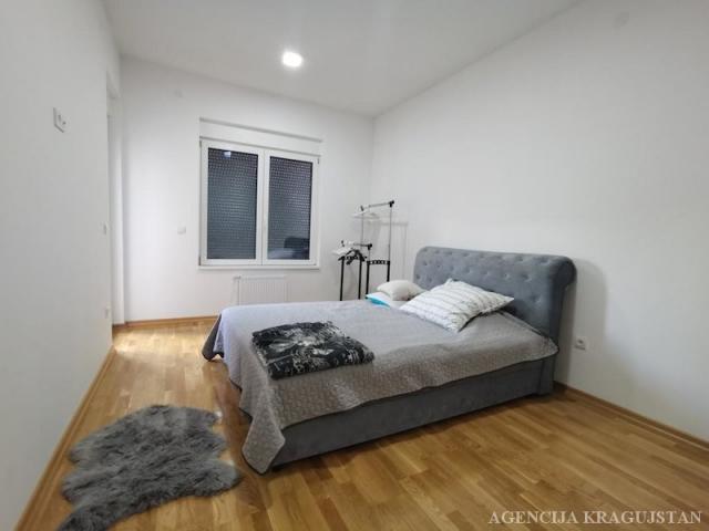 Izdavanje, Stan, 45m2 , Centar