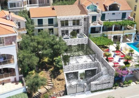 Luxury villa on St. Stefan for sale