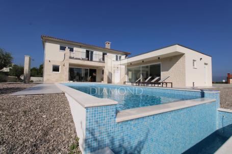Labin, surroundings, newly built house with swimming pool