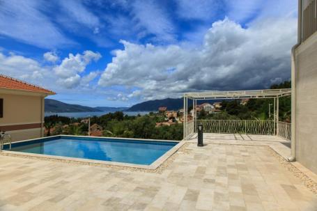 Luxury villa with pool and sea view is for sale