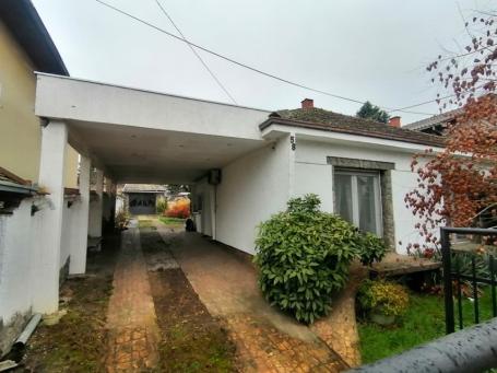 Zasebna kuća 81m2, dvorište, gas, parking-Sr. Kamenica