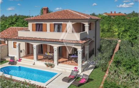 Villa with pool and landscaped view, Istria, Marčana